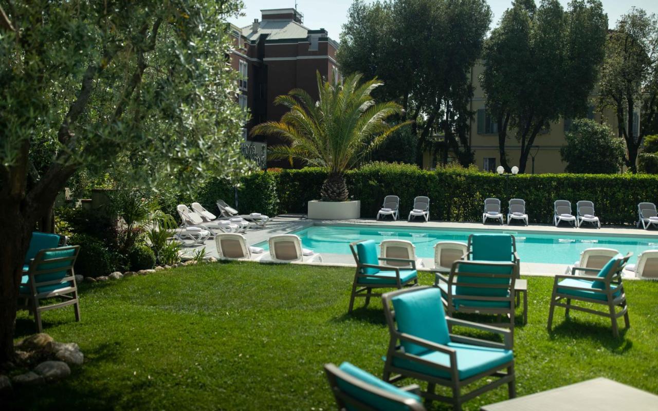 Hotel Benaco Desenzano del Garda Eksteriør bilde